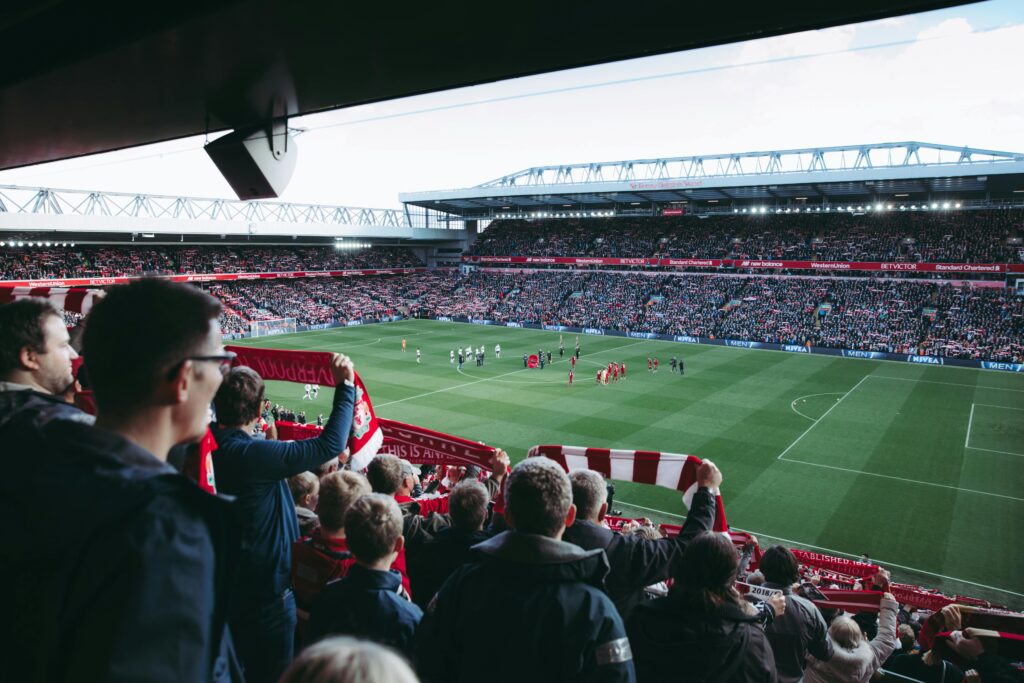 Valioliiga: Liverpool piti kärkipaikkansa, Chelsea kukisti Manchester Unitedin dramaattisessa ottelussa Valioliiga: Liverpool piti kärkipaikkansa, Chelsea kukisti Manchester Unitedin dramaattisessa ottelussa