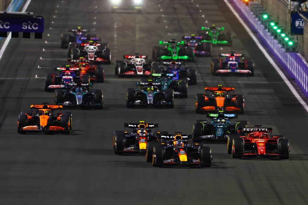 F1: Oscar Piastri voitti Budapestissa, kun käsky kävi – tiimiradioissa vilkasta F1: Oscar Piastri voitti Budapestissa, kun käsky kävi – tiimiradioissa vilkasta