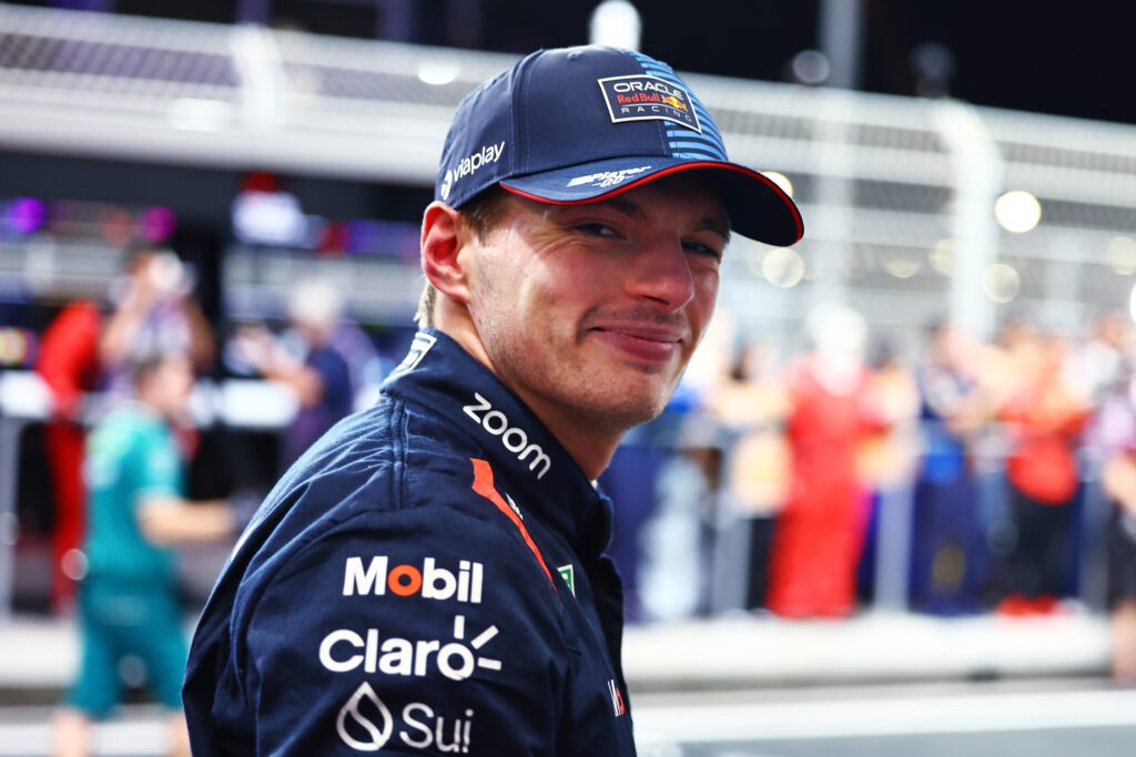 F1-tähti Max Verstappenilta suoraa puhetta naisten formuloista F1-tähti Max Verstappenilta suoraa puhetta naisten formuloista