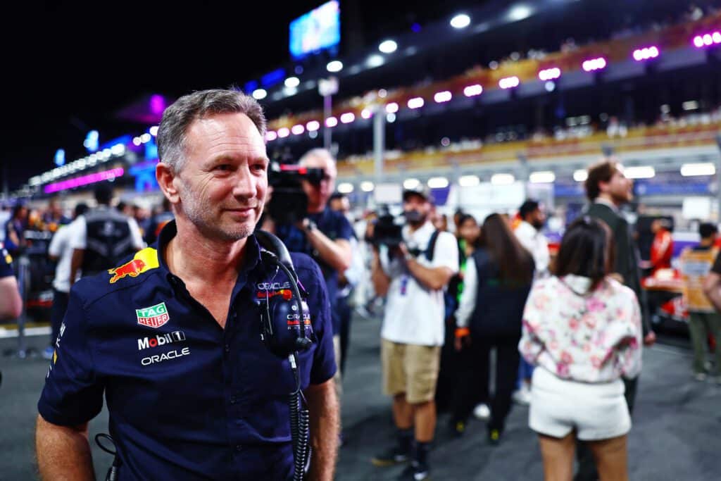 Rajua vihjailua Max Verstappenin ja Lando Norrisin F1-kolarin todellisesta syystä Rajua vihjailua Max Verstappenin ja Lando Norrisin F1-kolarin todellisesta syystä