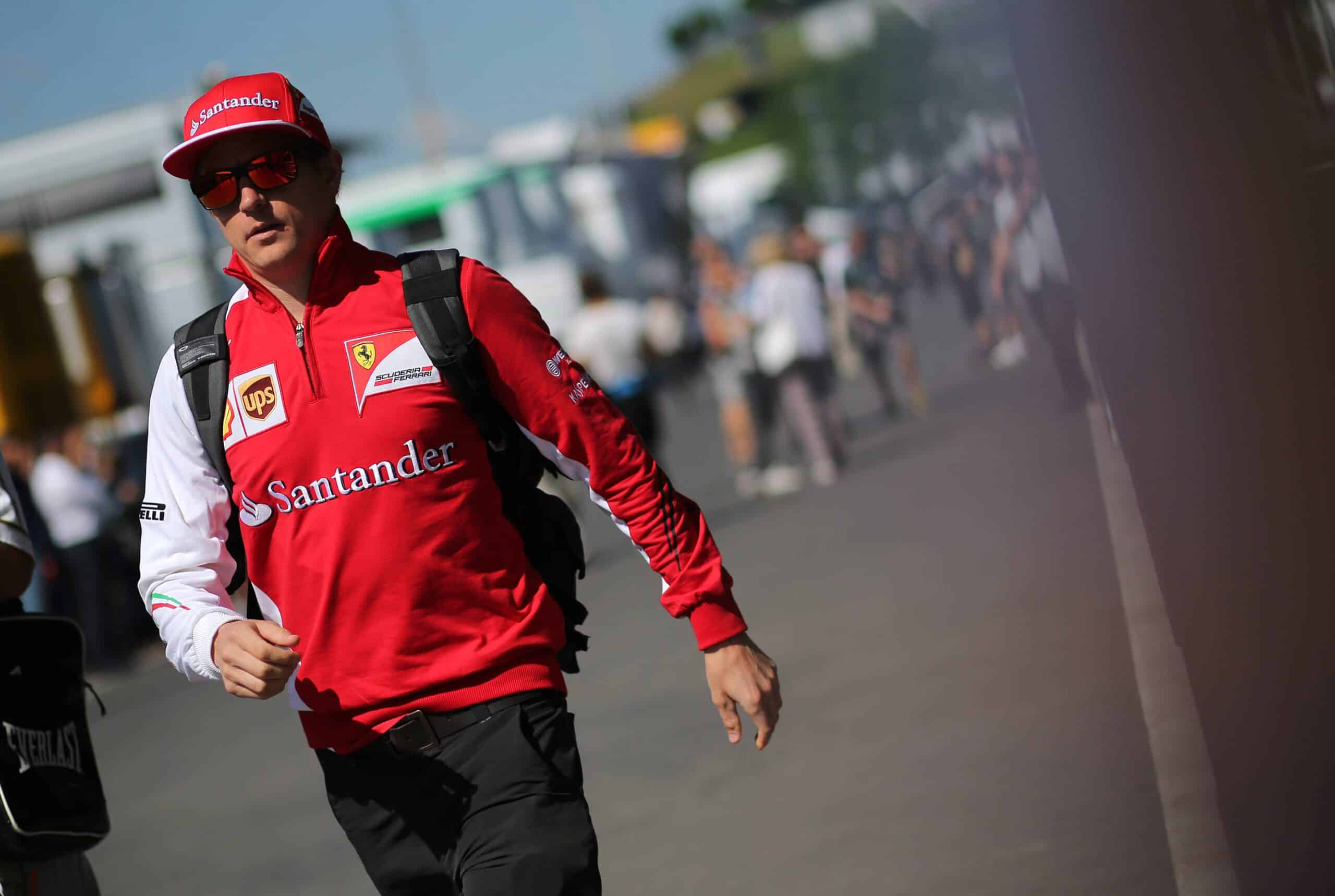 Nykyinen F1-tähti lausui yhden sanan – Kimi Räikkösen fanit sekosivat