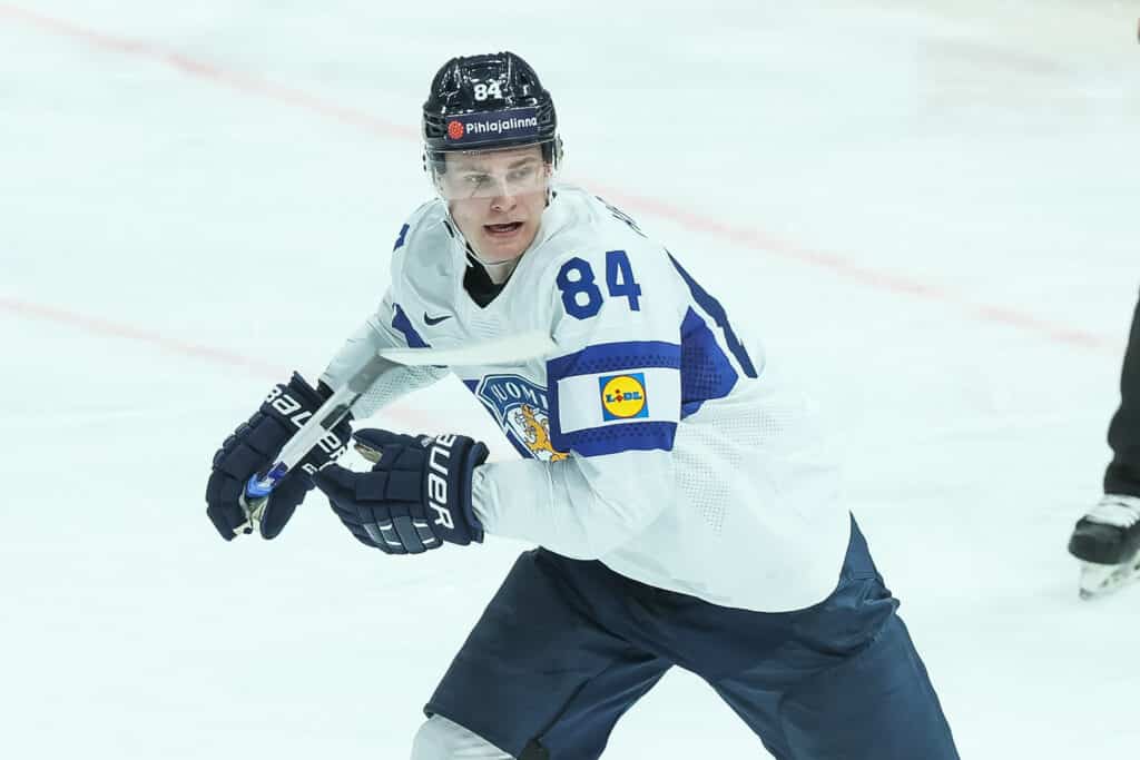 Kaapo Kakosta selvisi mykistävä tilasto – "Antakaa hänelle Hart-pokaali" Kaapo Kakosta selvisi mykistävä tilasto – “Antakaa hänelle Hart-pokaali”