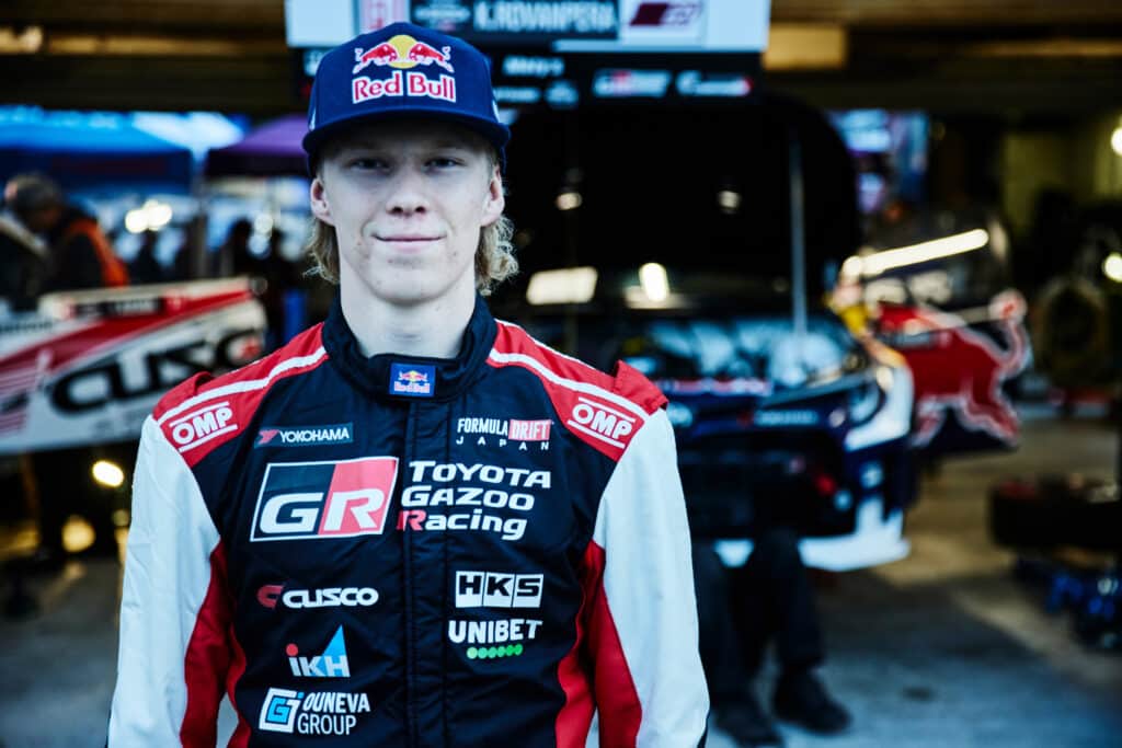 Kalle Rovanperä ja Esapekka Lappi kärjen tuntumassa Safari-Rallissa Kalle Rovanperä ja Esapekka Lappi kärjen tuntumassa Safari-Rallissa
