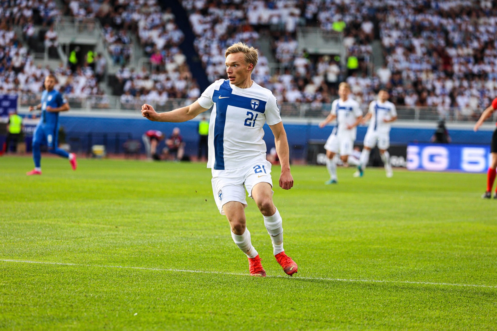Huuhkajat: Ilmari Niskanen jatkosopimukseen Huuhkajat: Ilmari Niskanen jatkosopimukseen