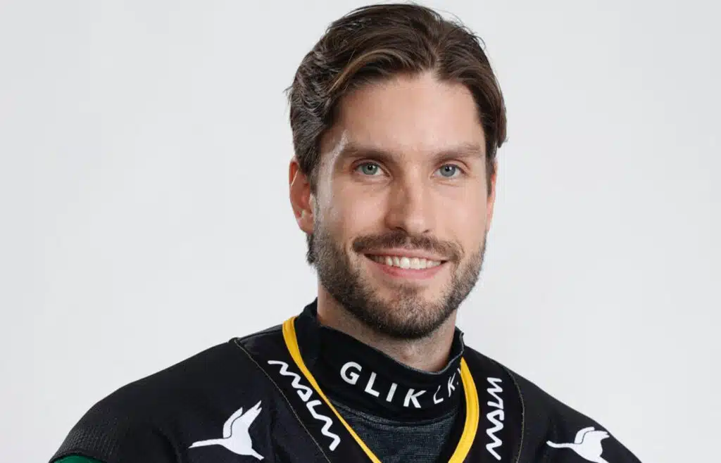 Huipputähti jättää SM-liigan – uusi seura hehkutti “tämän kaliiperin pelaajan” saamista