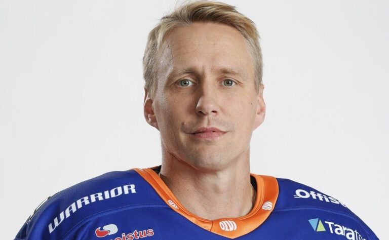 Mies, joka voittaa mestaruuksia… Veli-Matti Savinainen jatkaa Tapparassa