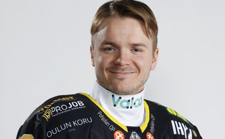 Liiga: Julius Junttila palaa Kärppien kokoonpanoon kohtalonottelussa Liiga: Julius Junttila palaa Kärppien kokoonpanoon kohtalonottelussa