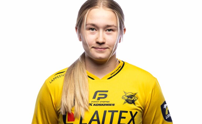 Salibandy: F-liigan pistekuningatar kotikisojen tähtenä Salibandy: F-liigan pistekuningatar kotikisojen tähtenä