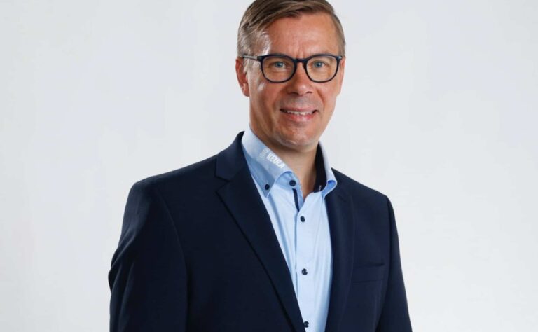 Tekeekö Lukko todellisen superkaappauksen? Urheilupomo kommentoi Iltalehdelle Tekeekö Lukko todellisen superkaappauksen? Urheilupomo kommentoi Iltalehdelle
