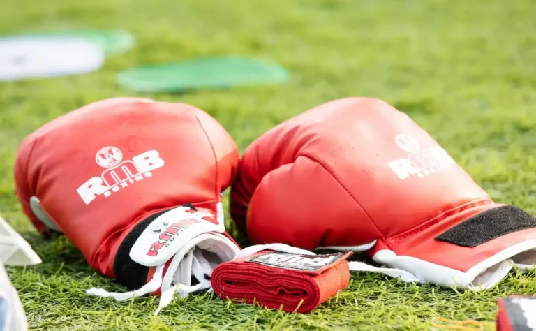 Kauhea tragedia Samoan olympiajoukkueessa kesken olympialaisten Kauhea tragedia Samoan olympiajoukkueessa kesken olympialaisten