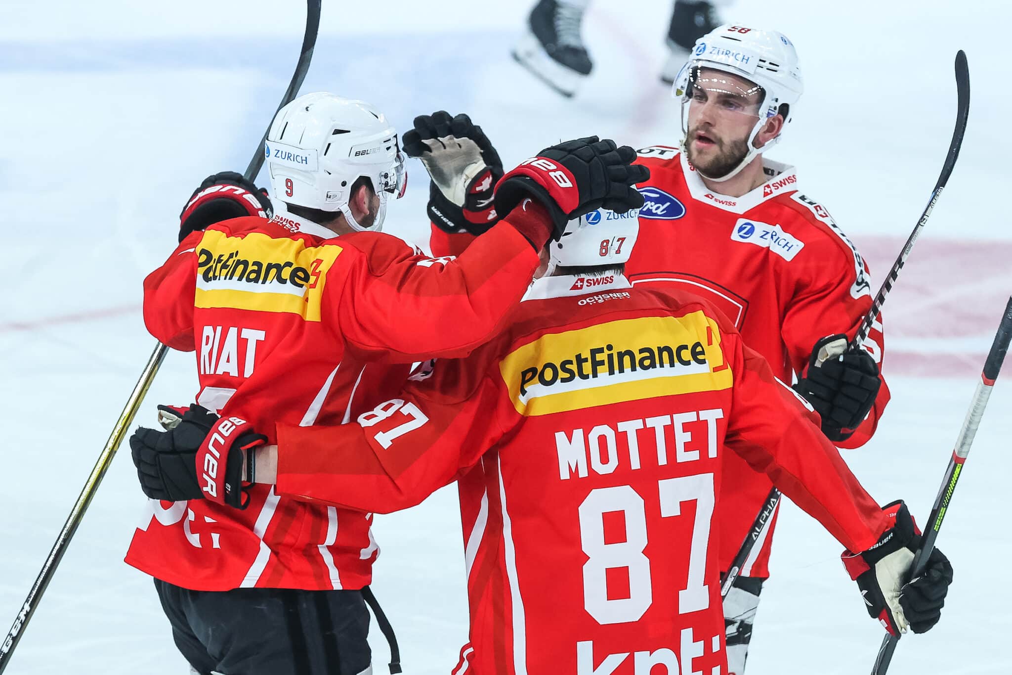 MM-jääkiekko: Neljän ottelun sunnuntai – herkkupalana Sveitsi-Kanada MM-jääkiekko: Neljän ottelun sunnuntai – herkkupalana Sveitsi-Kanada