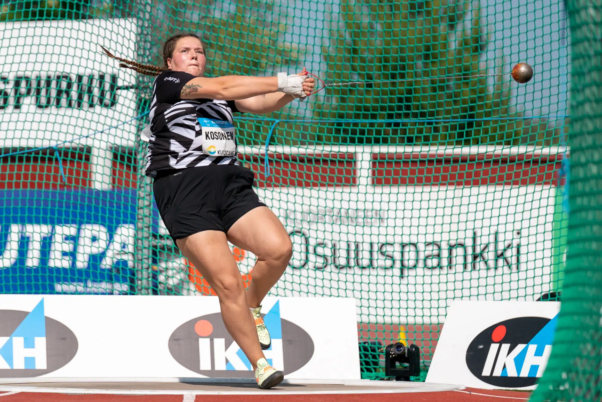 Silja Kosonen heitti hirmusarjan – näin hän kuittasi Krista Tervon SE-tuloksen