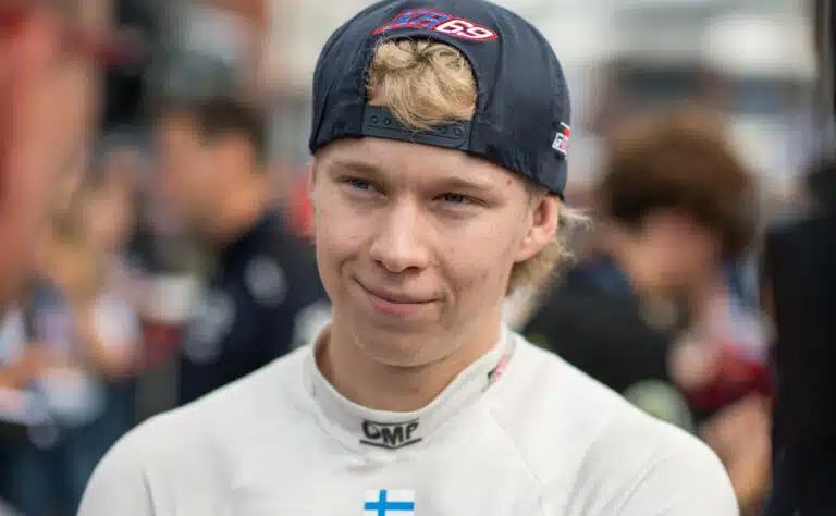 Kalle Rovanperä esitteli upean menopelin – miehen käsissä on poikkeuksellinen auto