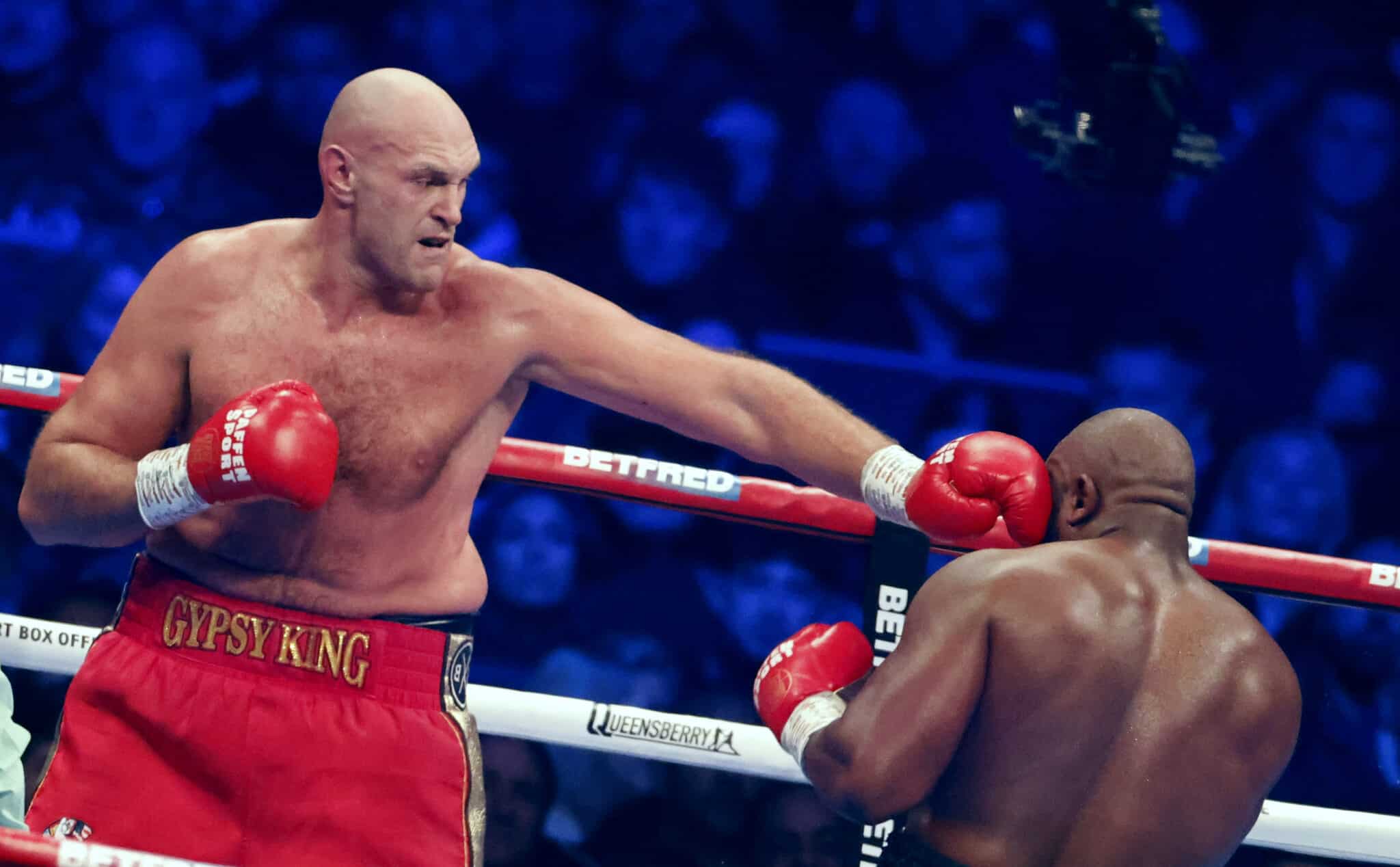 Raskaat nyrkit heiluvat Saudi-Arabiassa – Tyson Fury ja Oleksandr Usyk kohtaavat Raskaat nyrkit heiluvat Saudi-Arabiassa – Tyson Fury ja Oleksandr Usyk kohtaavat