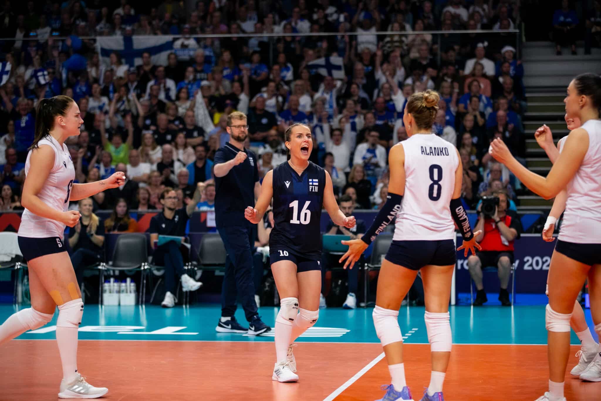 Suomen lentopallonaiset aloittavat maajoukkuekesän Luxemburgia vastaan Suomen lentopallonaiset aloittavat maajoukkuekesän Luxemburgia vastaan
