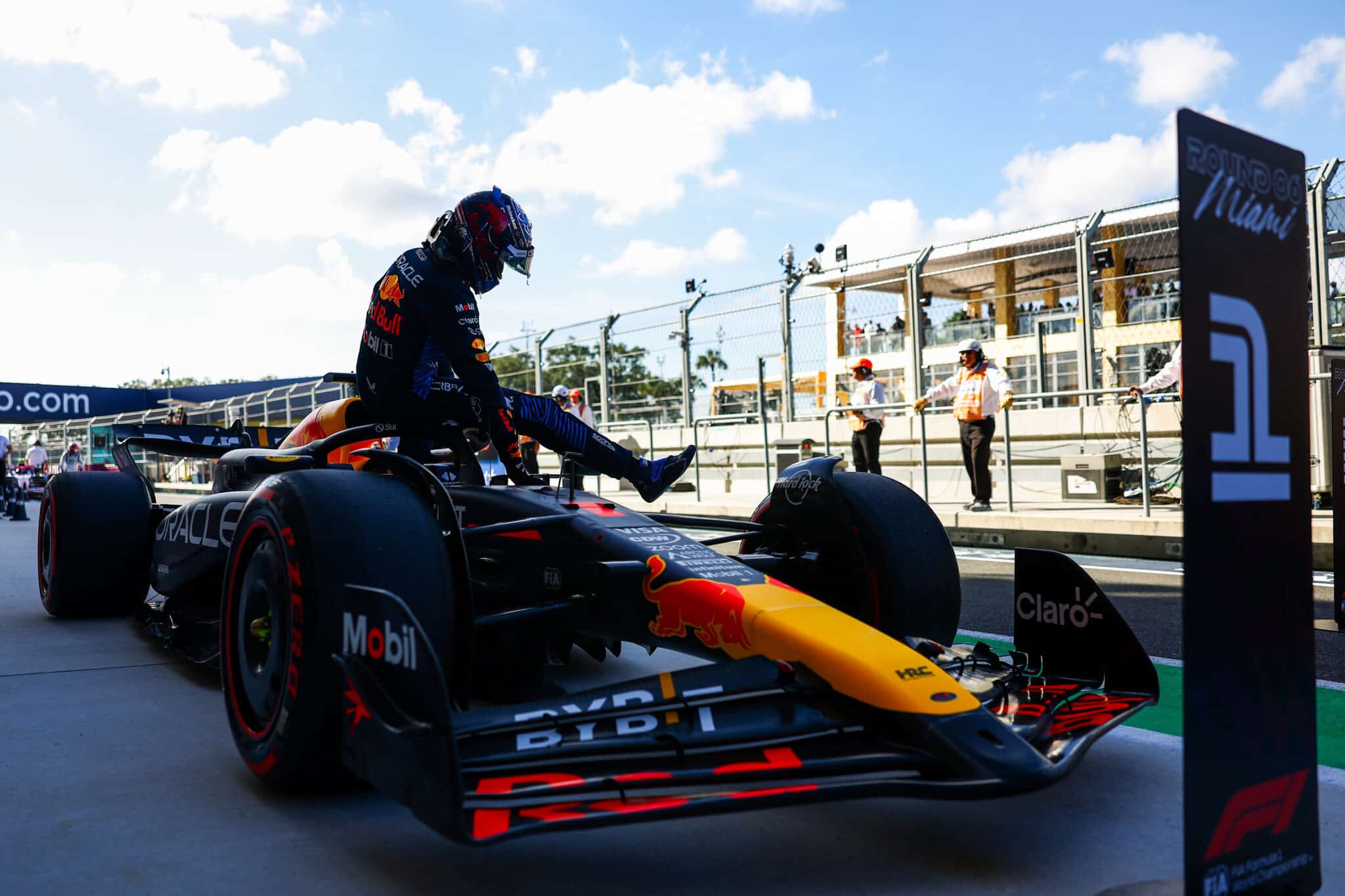 F1-varikolla leviää mieletön huhu – tekeekö Red Bull shokkiratkaisun? F1-varikolla leviää mieletön huhu – tekeekö Red Bull shokkiratkaisun?