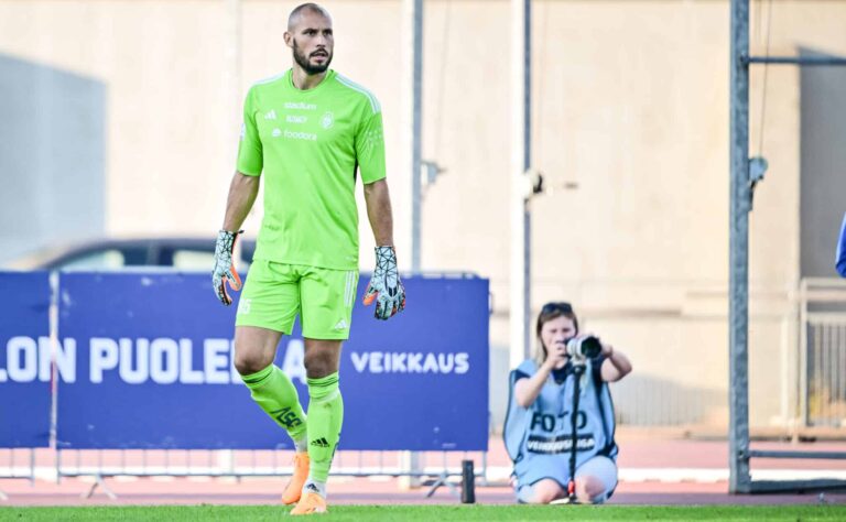 Veikkausliiga: Niki Mäenpää HJK:n maalille Veikkausliiga: Niki Mäenpää HJK:n maalille