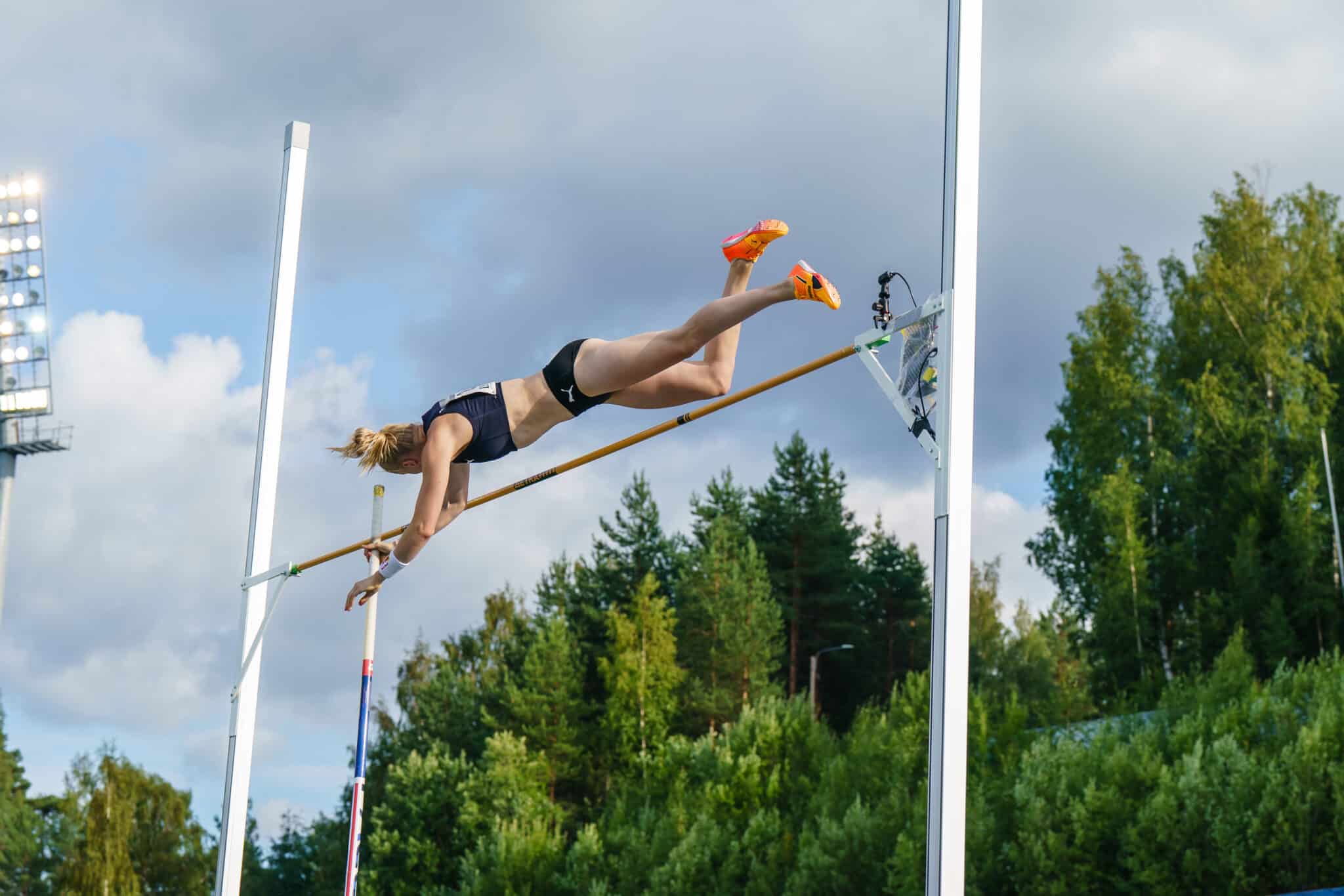 Olympialaiset: Ruotsalaisen seivästoivon jalka kipsiin – Pariisi jää väliin Olympialaiset: Ruotsalaisen seivästoivon jalka kipsiin – Pariisi jää väliin