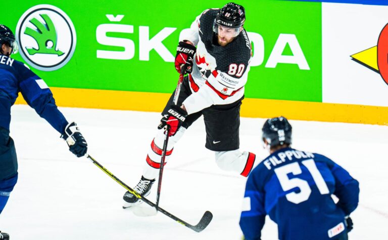 Pelaajakauppa NHL:ssä sai Antti Mäkisen ällistymään – "Niin outoa" Pelaajakauppa NHL:ssä sai Antti Mäkisen ällistymään – “Niin outoa”