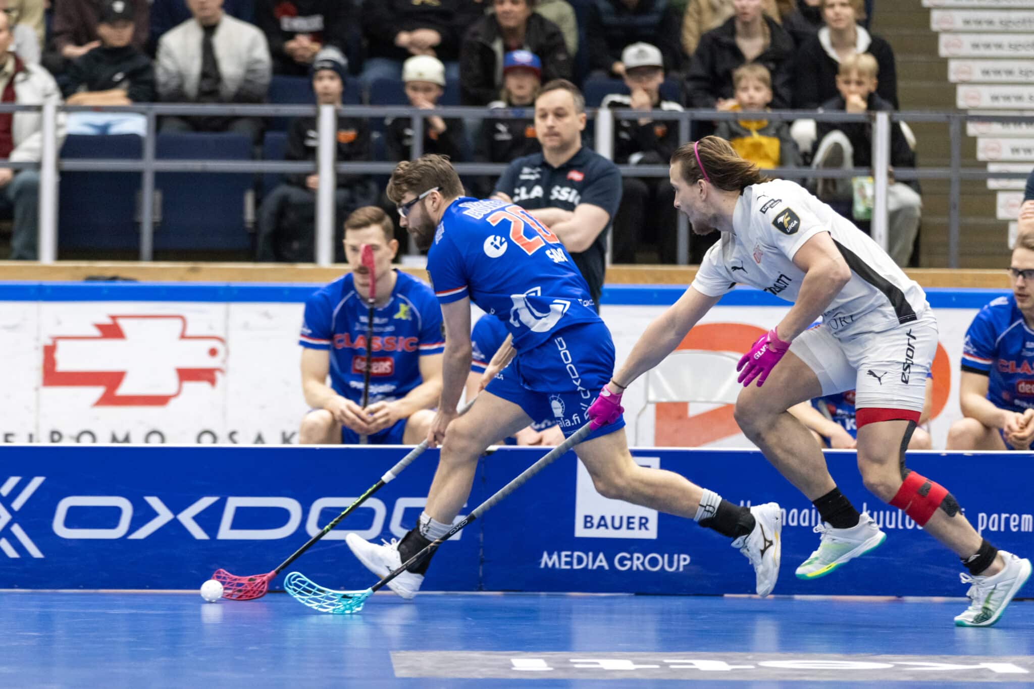 Salibandy: F-liigatähdet täyttivät kesäleirille valitun miesten maajoukkueen Salibandy: F-liigatähdet täyttivät kesäleirille valitun miesten maajoukkueen