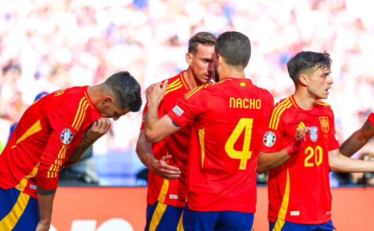EM-lopputurnaus: Huuhkaja-legenda Mika Nurmela uskoo Espanjaan – ”Espanja ansaitsisi mestaruuden” EM-lopputurnaus: Huuhkaja-legenda Mika Nurmela uskoo Espanjaan – ”Espanja ansaitsisi mestaruuden”