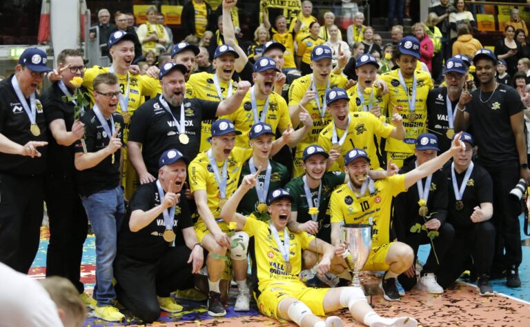 Mestaruusliiga: Hallitsevan mestarin Hurrikaani-Loimaan joukkue valmis Mestaruusliiga: Hallitsevan mestarin Hurrikaani-Loimaan joukkue valmis