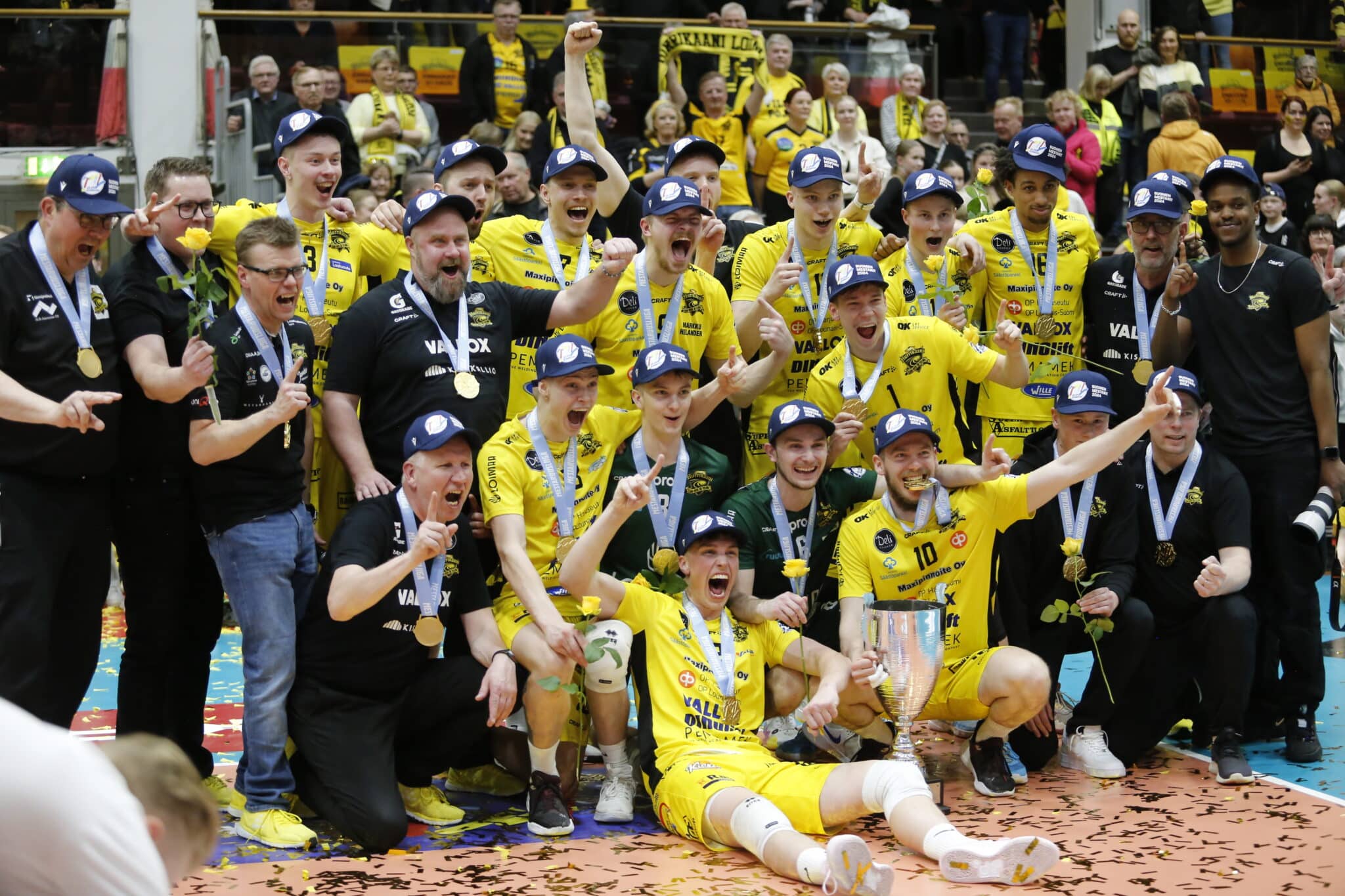 Mestaruusliiga: Hallitsevan mestarin Hurrikaani-Loimaan joukkue valmis Mestaruusliiga: Hallitsevan mestarin Hurrikaani-Loimaan joukkue valmis