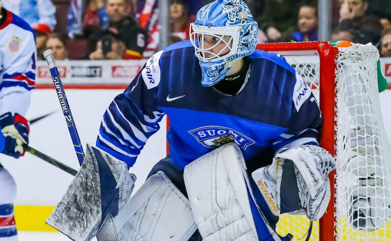 NHL: Ukko-Pekka Luukkoselle jatkosopimus NHL: Ukko-Pekka Luukkoselle jatkosopimus